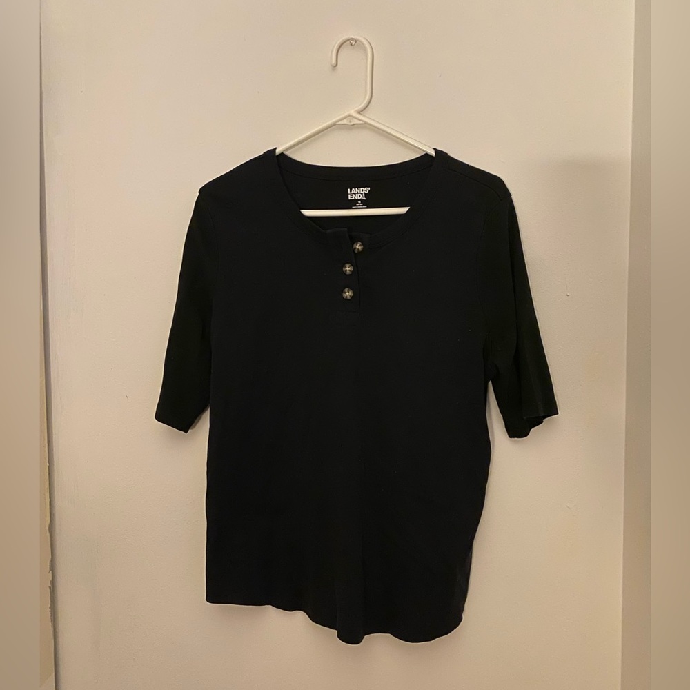 Size XL Lands’ End Black Button Front T-shirt w/ 3 buttons